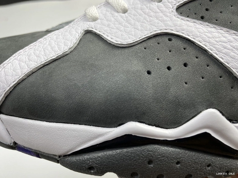 Reps (2021) 7 Flint  Retro Jordan CU9307-100  0523